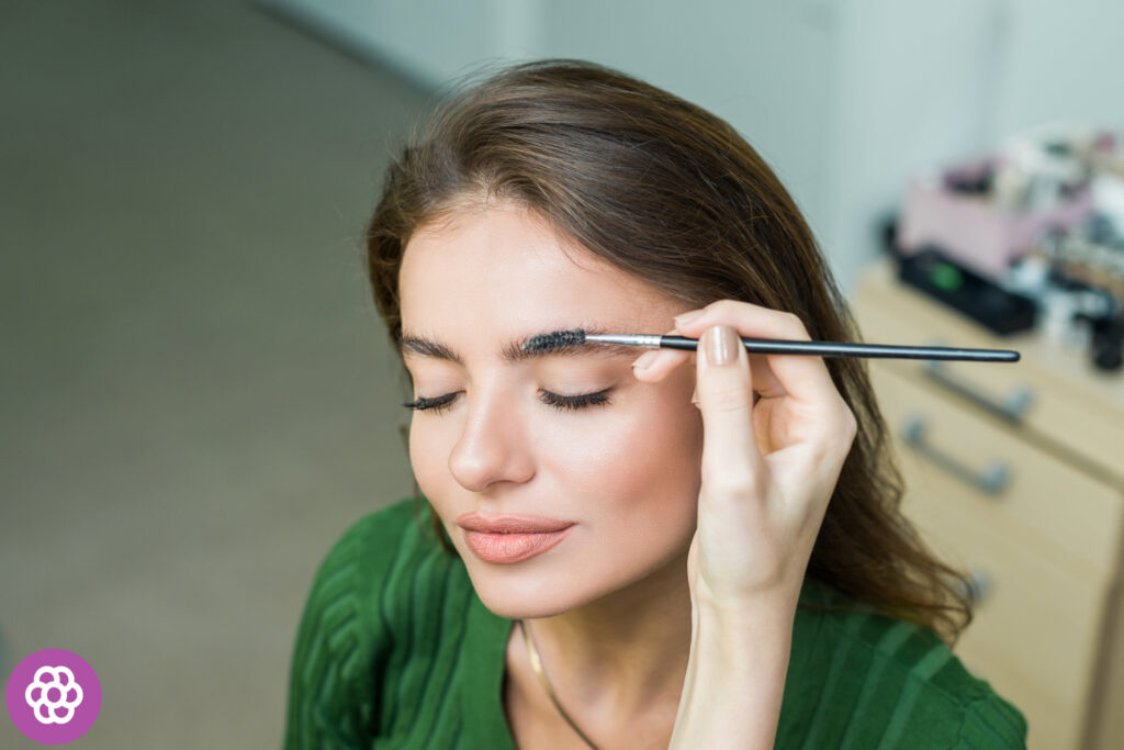 Quelle est la durée de vie du maquillage permanent des sourcils ?