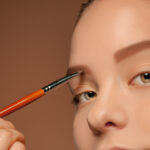 makijaż permanentny brwi ile się utrzymuje