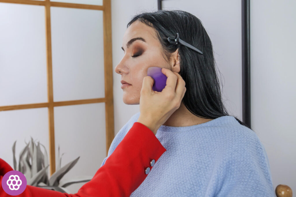 éponge de maquillage comment l'utiliser